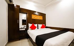 Hotel Delhi Heart At New Delhi Railway Station